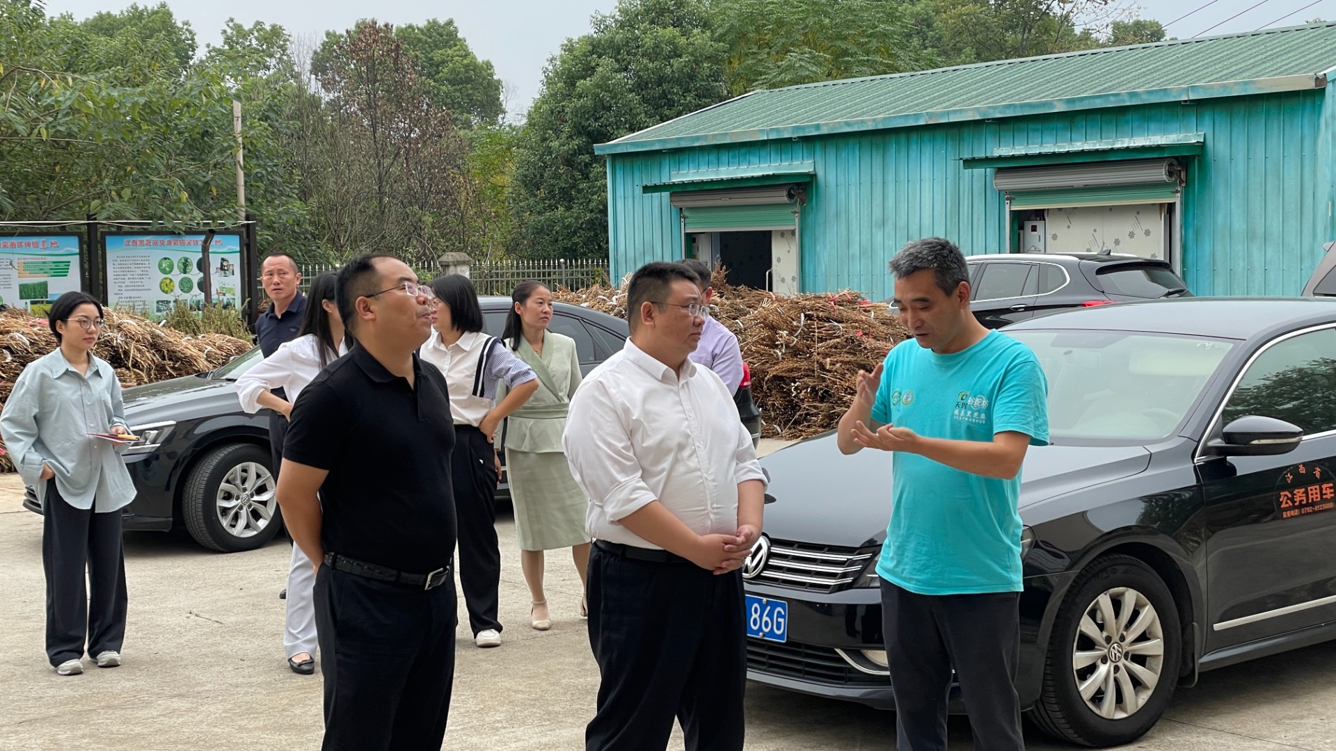 省工信廳來到江西瑞昌黑芝麻科技小院開展“傳統(tǒng)優(yōu)勢食品產(chǎn)區(qū)和地方特色食品產(chǎn)業(yè)情況”專題調研